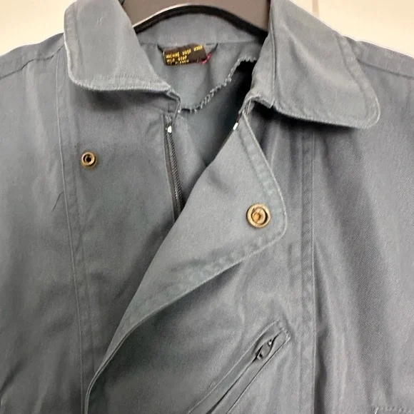 Men's Vest - Picture 10 of 14